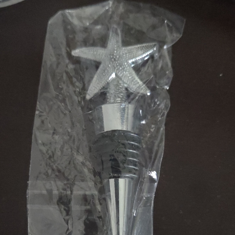 Elegant Silver Starfish Bottle Stopper